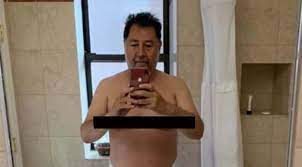 El diputado federal gerardo fernández noroña se ha vuelto en tendencia en twitter debido a una publicación de una fotografía donde aparece cubierto sólo con una toalla. Fernandez Norona Sube Fodo En Topless Y Desata Ola De Memes