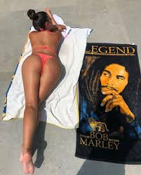 Der frisch getrennte rapper teilt den post und freut sich über den. Enca Haxhia S Feet Wikifeet