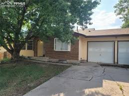 Si está listo para comprar una casa en fountain valley y esta batallando para encontrar algo que le guste, es probable que se esté preguntando que cuándo terminará esta escasez de viviendas, no estás solo. Fountain Co Real Estate Fountain Homes For Sale Realtor Com