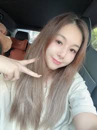 Emily Lo (@onlylovemily) • Threads, Say more