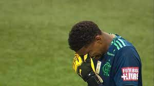 A seleção brasileira é o sonho de qualquer jogador de futebol. Craque Do Jogo Hugo Souza Salva O Flamengo E Se Emociona Ao Lembrar Do Pai Primeira Vez Sem Ele Flamengo Ge