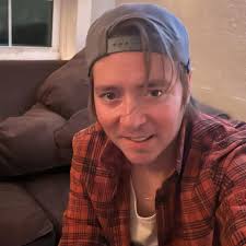 Pokémon Tim Burton style http://9gag.com/gag/aBKDwgN?ref=fbp