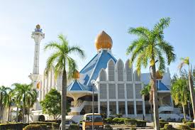 Masjid abidin) is terengganu's old state royal mosque built by sultan zainal abidin ii between 1793 and 1808. Universiti Sultan Zainal Abidin Mosque Kuala Terengganu Malaysia Mesquita Igreja