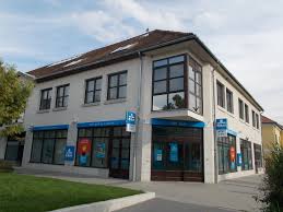 Gabriella nagy office and marketing manager for solar business divison ungarn. K And H Bank