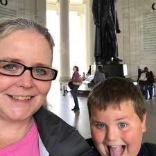 Sherri Niblett (@SherriNiblett)