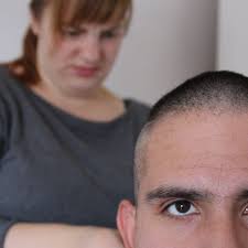 Linkedin Founder Shares His Best Networking Advice