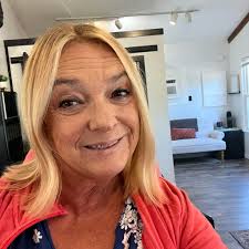 Where to buy buns for Dynamites in Woonsocket?