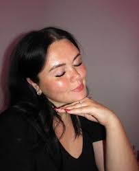 Hi friends! I'm Emily, I'm a licensed Esthetician, and I do lashes and  brows from my house in Rigby! I have a cute and cozy room, and I offer  classic and wet