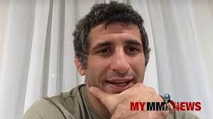 Beneil dariush is a brazilian jiu jitsu black belt under romulo barral and a professional mma fighter. Beneil Dariush Dominates And Nearly Submits Tony Ferguson At Ufc 262