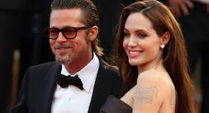 Née voight, formerly jolie pitt, born june 4, 1975) is an american actress, filmmaker, and humanitarian. Brad Pitt E Angelina Jolie Si Vedono Di Nascosto Il Retroscena