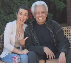 Alberto Vázquez se casa a sus 81 años, con una mujer 43 años menor que él |  Shows Noticias | Distrito Comedia