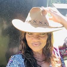 FSHAOES Women's Notched Collar Long Trench Coat Side Pocket Lightweight  Slim Overcoat with Belt, #1 Brown, Small: Buy Online at Best Price in UAE