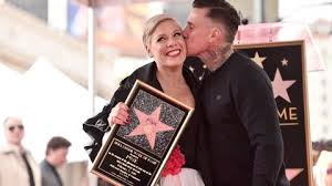 12,000 hairstyles and haircuts for 2021. Pink S Husband Carey Hart Reacts To The Haircut She Gave Herself