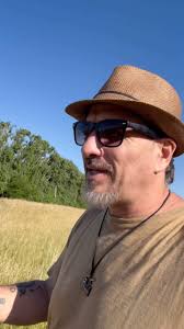 Recuperemos las banquinas!!❤️, Sres Autopista Bs As Rosario , tienen la  hernosa posibilidad de transformarse en heroes, Pueden devolverle a la Pcia  miles de metros 2 de pastizal, Pueden crear ...