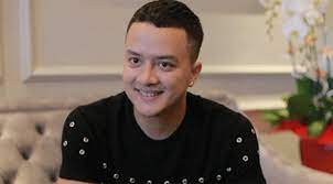 Dù không chơi với ngọc trinh nhưng nathan lee khẳng định khá yêu mến đàn em. Cao Thai SÆ¡n Toi Tá»«ng TÆ°á»Ÿng Cháº¿t Khi Chia Tay Má»'i Tinh 6 NÄƒm Vietnamnet