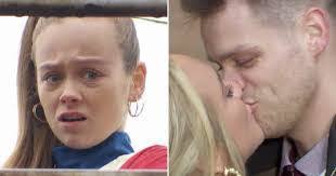 Francisca Hurst's Instagram, Twitter & Facebook