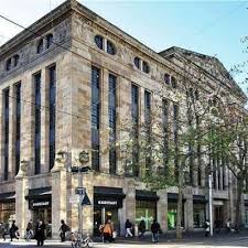 Kann auf eine lange tradition zurückblicken. Standorte Karlsruhe Aachener Grund Erwirbt Karstadt Immobilie