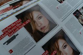 13 Situaciones inventadas y reales de "Inventing Anna"