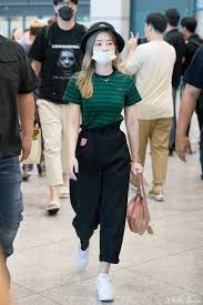 Pin By Em On How I Would Like To Look Korean Airport Fashion Kpop Fashion Outfits Airport Fashion Kpop