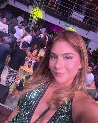 Qué insoportable, como siempre la última foto verdaderamente me describe  🤣🤭 #ootd #piuraperu