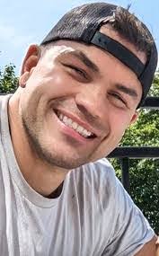 Amy Bosse's Instagram, Twitter & Facebook