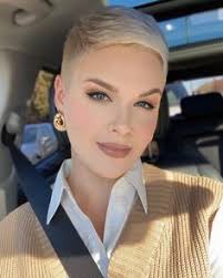 22 idées de Cheveux en 2024