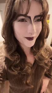 Goth Makeup Trends for Casual Fashion Enthusiasts