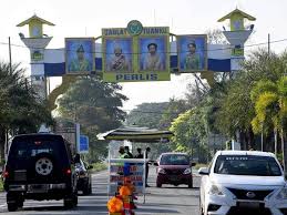 Apa yang diberikan rasul kepadamu, maka terimalah. Kenderaan Tanpa Kebenaran Dilarang Masuk Perlis