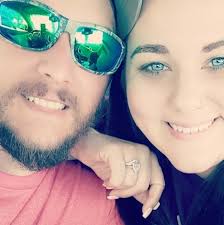 Sharp objects and gone girl comparison