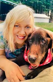 Jean Coons's Instagram, Twitter & Facebook