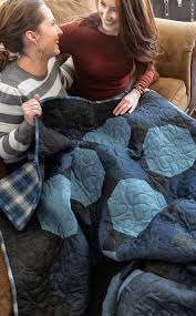 Block Magazine Celebrate Edition 2019 Vol 6 Issue 2 Missouri St Snowball Quilts Missouri Star Quilt Company Blue Quilts