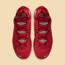 Two shades of christmas green on the feet of two. Nike Lebron 18 X Mas In La Release Date Db8148 601 Sole Collector