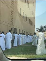 وبعد عدة تغيرات في المسميات أنشأت إدارة المشاريع في عام 1406هـ. 4 Ø¥Ø¬Ø±Ø§Ø¡Ø§Øª Ù…Ù† Ø¬Ø§Ù…Ø¹Ø© Ø§Ù„Ù…Ù„Ùƒ Ø¹Ø¨Ø¯Ø§Ù„Ø¹Ø²ÙŠØ² Ø¨Ø¹Ø¯ ØªØ¯Ø§ÙˆÙ„ ØµÙˆØ± Ø²Ø­Ø§Ù… Ø§Ù„Ø·Ù„Ø§Ø¨ Ø¹Ù„Ù‰ Ø§Ù„Ø£Ø¨ÙˆØ§Ø¨ ØµØ­ÙŠÙØ© Ø§Ù„Ù…ÙˆØ§Ø·Ù† Ø§Ù„Ø¥Ù„ÙƒØªØ±ÙˆÙ†ÙŠØ©