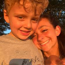 How lucky am I to have something that makes saying goodbye so hard ♥️