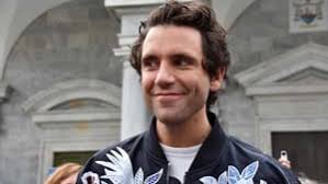 Mika, l'abbraccio di Livorno in piazza Grande