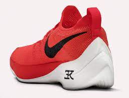 The world's greatest marathoner wore a customized bright red pair of nike vaporfly elite for sunday's berlin. The Shoes Eliud Kipchoge Wore To Win The Berlin Marathon Canadian Running Magazine