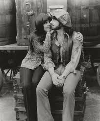 Let me tell you bout humphrey the camel amblin' across the sands ummall the nomads givin' him a great big handhe's a big ugly mammal and he's very very hairyall the shieks. 1970s Country Hit Maker Misty Morgan Passes Musicrow Com