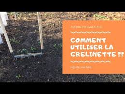 Preparez La Terre Du Jardin A L Aide De La Grelinette Pour Ne Pas Deranger La Vie Dans Le Sol Et Preparez La Terre Du Jardin Potager Bio Jardin Potager Jardins