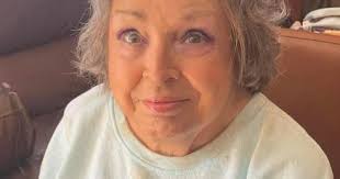 Gloria Phillips Hughes