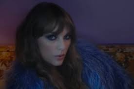 Are You Smarter Than A Celebrity Trailer: Travis Kelce Game Show