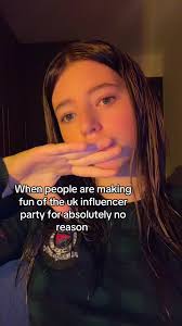 People are so bored, the horrible messages you are sending are read by a  REAL PERSON with FEELINGS. People actually need to grow tf up and leave  @𝐥𝐢𝐛𝐞𝐫𝐭𝐲♡︎ alone❤️#fypシ゚viral #fyp #ukinfluencerparty