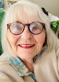 Pam Pershing's Instagram, Twitter & Facebook