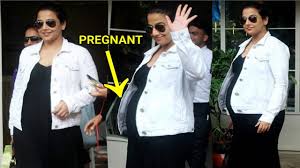 Vidya Balan Pregnant Hiding Her Baby Bump In Loose Clothes Youtube Vidya balan (pronounced ʋɪd̪ːja baːlən;