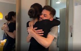 Atleta brasileira morando na califórnia. Mayra Cardi Da Apartamento Novo E Mobiliado Para Amigo Cidadeverde Com