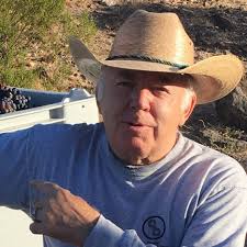 What hiking spots are near the chapel in Sedona Arizona?