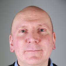 Dan Bland (@DanBlandComedy)