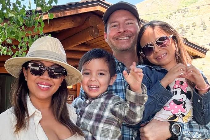 Murder-Suicide Victims Identified as Wife and Kids of Houston Restaurant  Owner