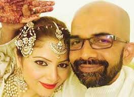 After six years of marriage, Sonam Khan introduces husband Dr Murali  Poduval to IG family : Bollywood News