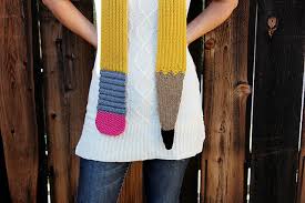We found some beautifully simple knitted scarf patterns for others will knit up quick and will make wonderful last minute gifts. Things To Knit