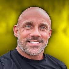 Simone Gregg's Instagram, Twitter & Facebook